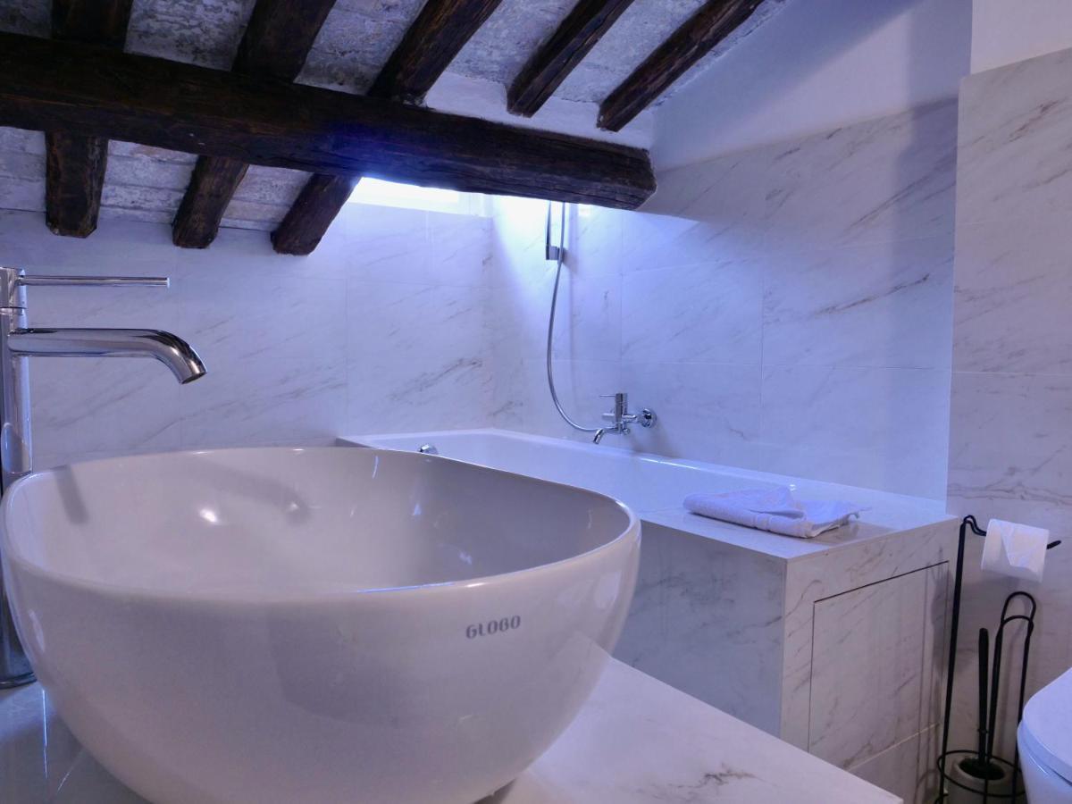 Helmirage Trevi Suite Rome Extérieur photo