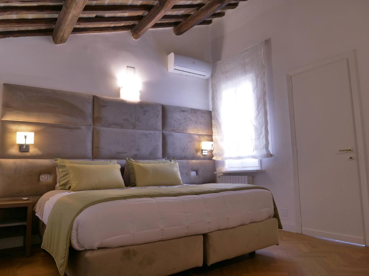 Helmirage Trevi Suite Rome Extérieur photo